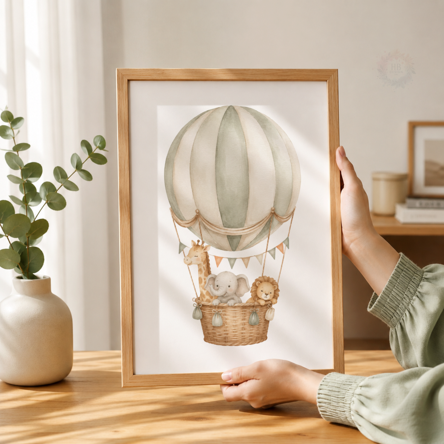 Safari Animals Hot Air Balloon Nursery Print – Giraffe, Elephant & Lion Wall Art